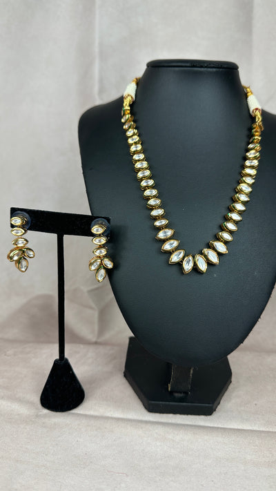 Kundan and meenakari necklace