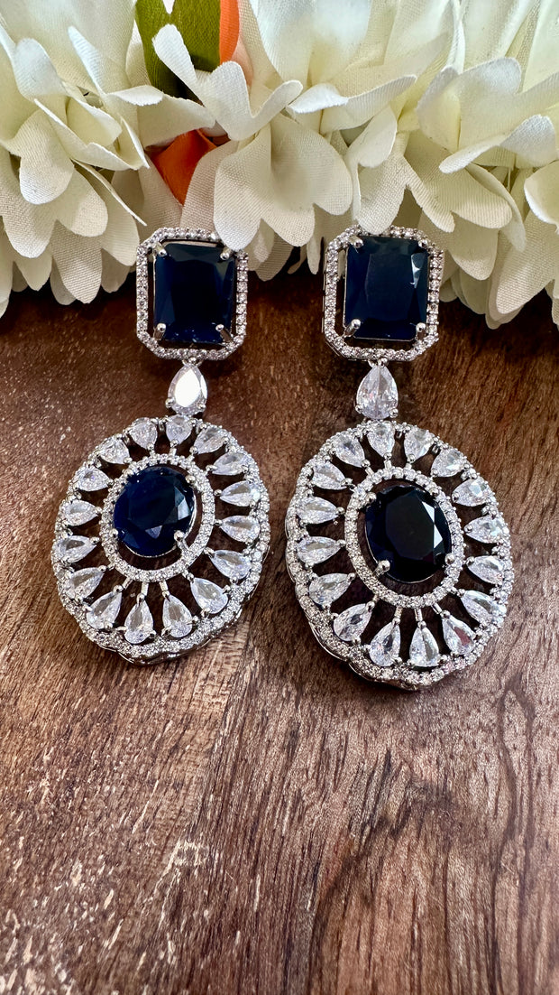 Earring with Navy blue stone