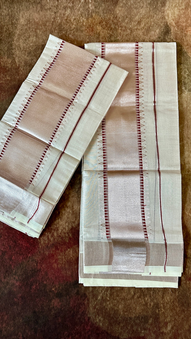 Set mundu with copper zari and maroon thread weave