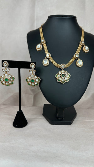 Kundan and moissanite stone with necklace