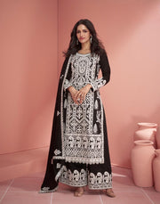 Black and white Pakistani style kurti with bottom and dupatta