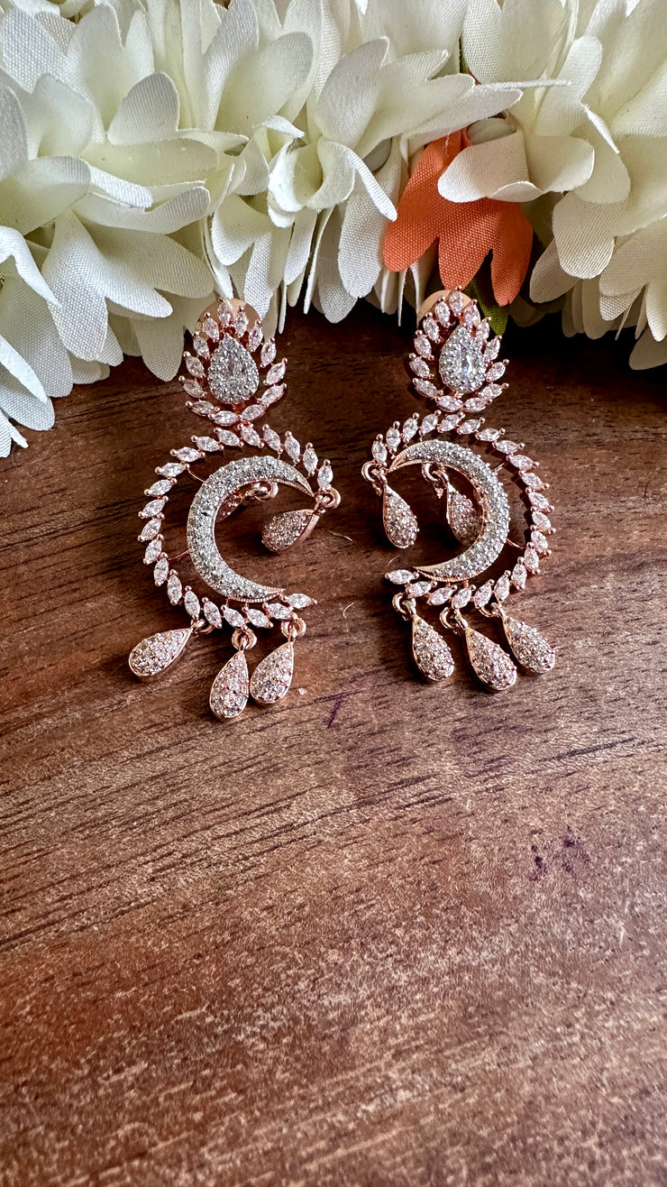 Rose gold finish earring