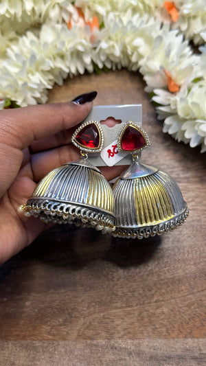 Dual tone jhumka