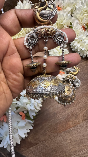 Dual tone jhumka