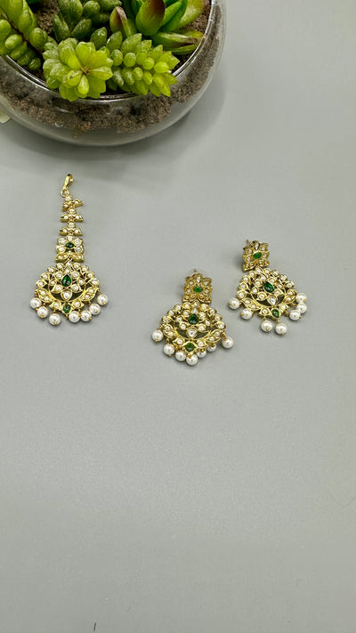 Kundan earring with tikka