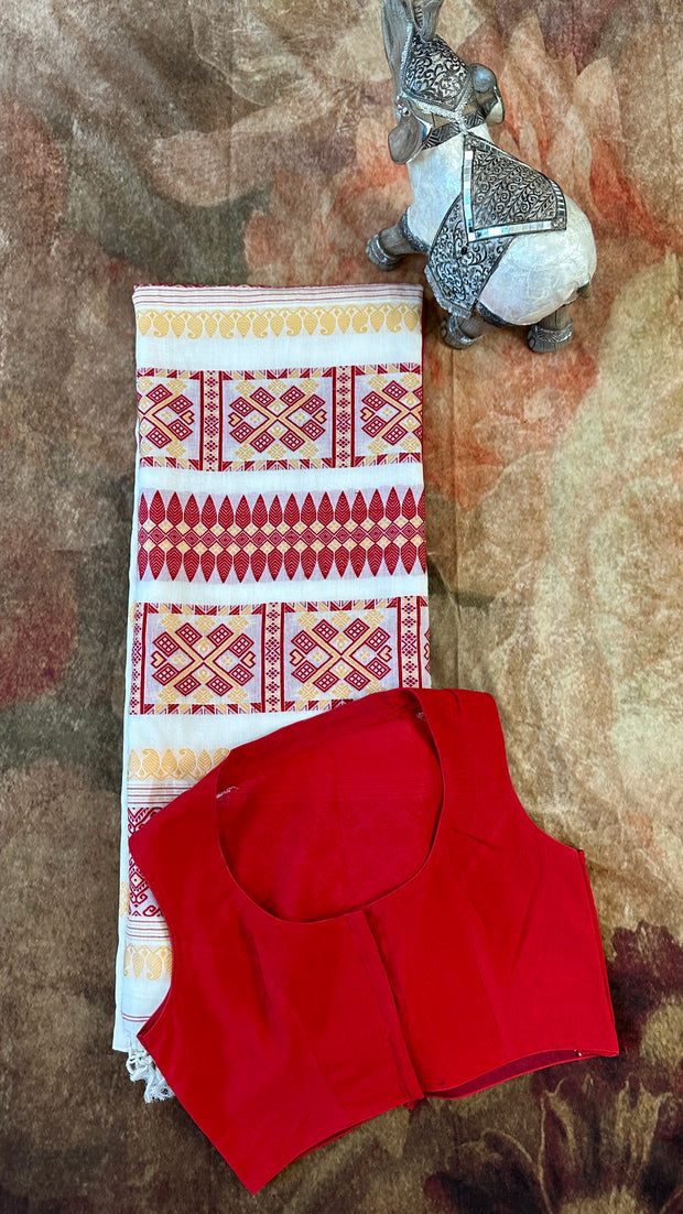 Handloom cotton saree with red thread weave, with stitched blouse