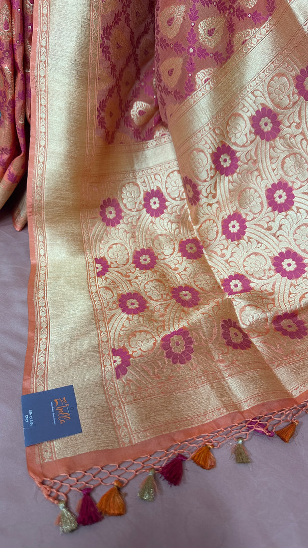 Soft Kora Silk Saree with Pink Weaved Pattern, stitched blouse