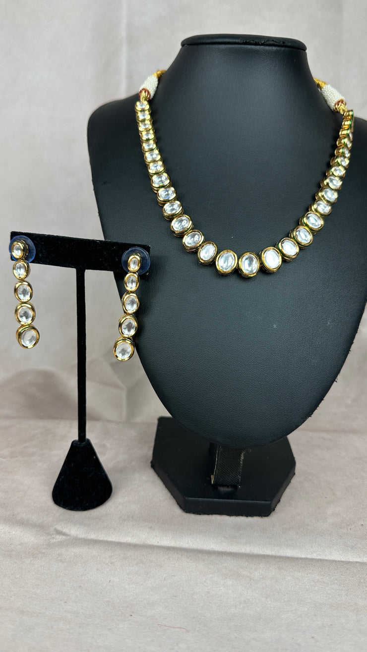 Kundan and meenakari necklace