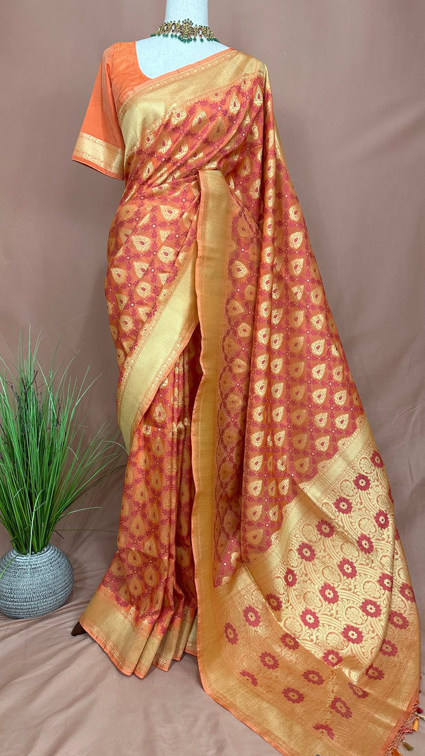 Soft Kora Silk Saree with Pink Weaved Pattern, stitched blouse