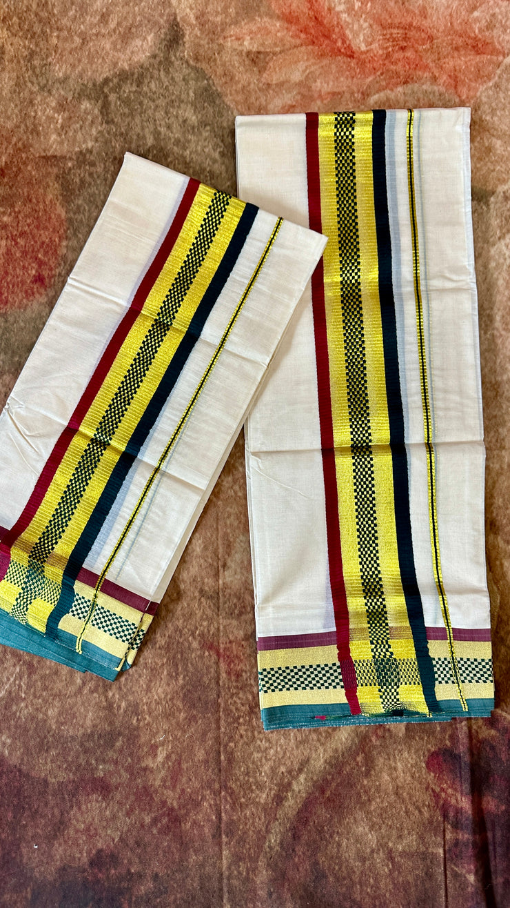 Set mundu with green and maroon border