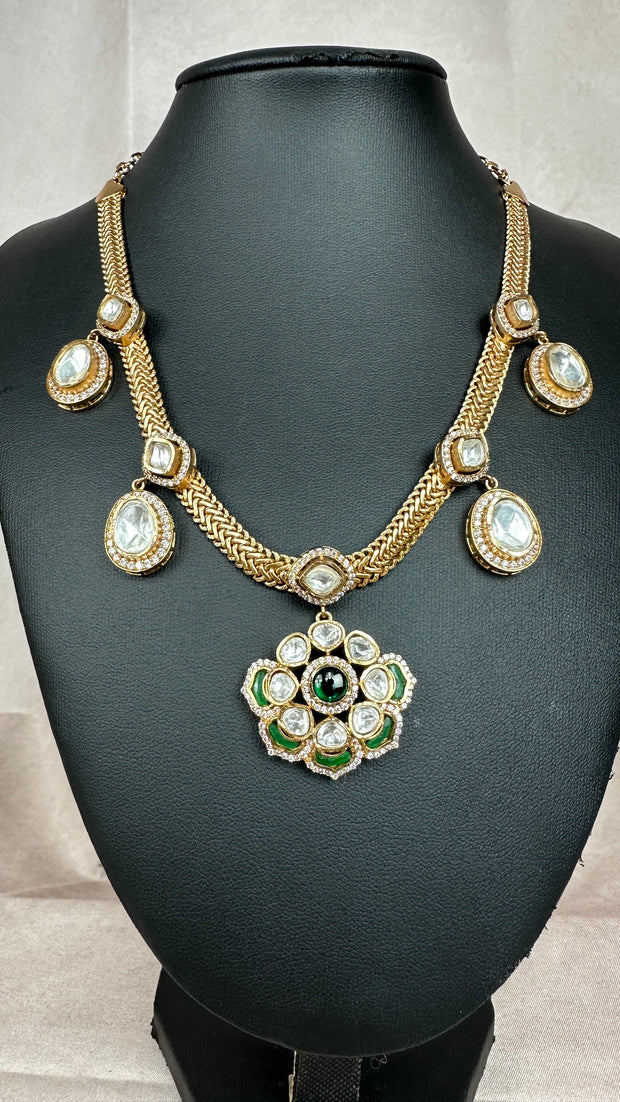 Kundan and moissanite stone with necklace