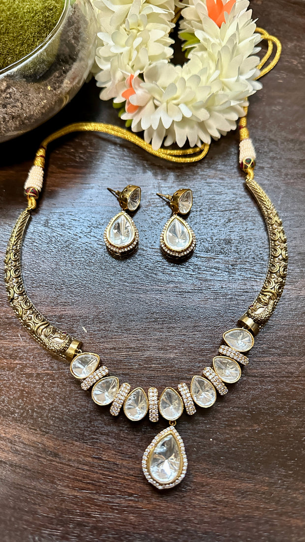 Kundan necklace with earring