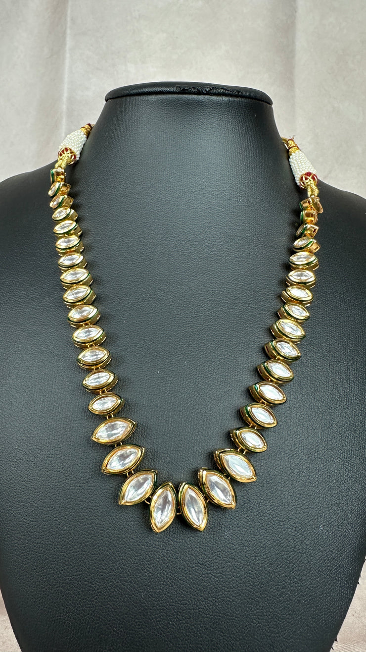 Kundan and meenakari necklace