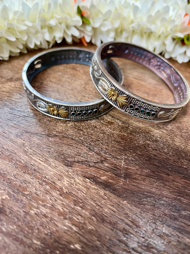 2.4 size dual tone bangle (set of 2)