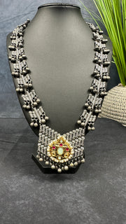 Silver replica long necklace with jadau pendent and earrings