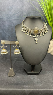 Dual tone choker with jhumka