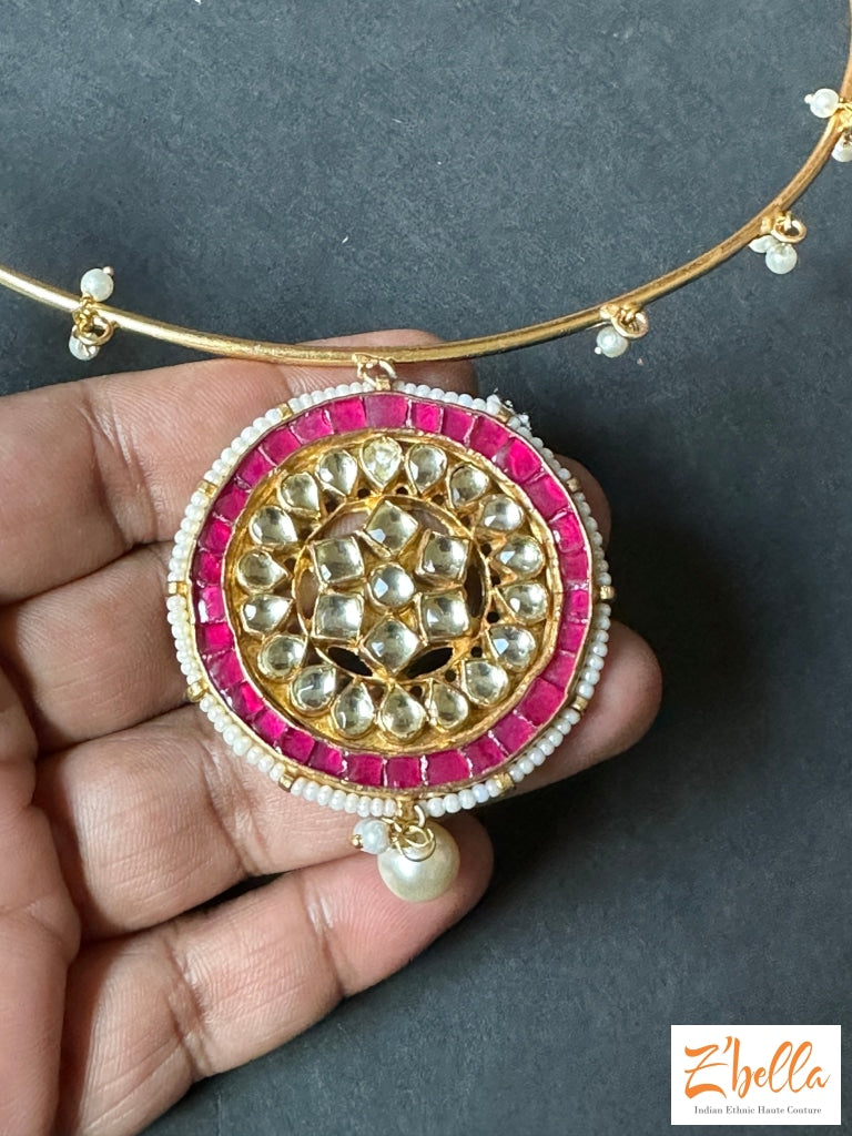 Pachi Kundan And Kemp Stone Hasli Necklace